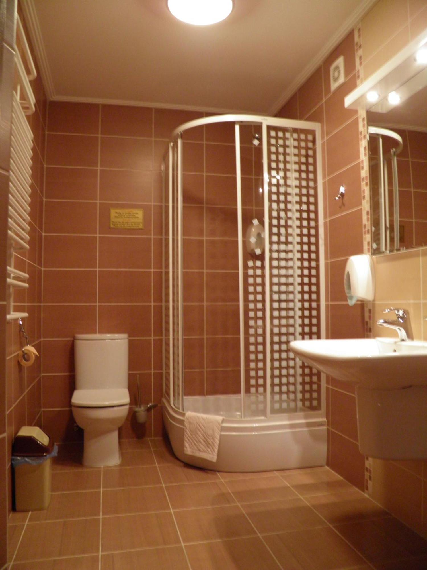 Magnat Hotel Мукачеве Екстериор снимка